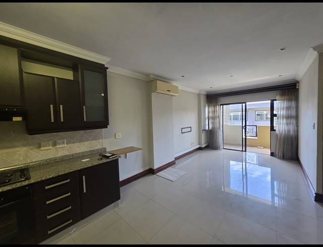 2 BEDROOM SECTIONAL TITLE FOR SALE IN UMHLANGA RIDGE